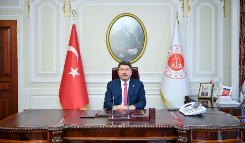 Devleti Anlatan Bir Adalet Bakanı: Yılmaz Tunç