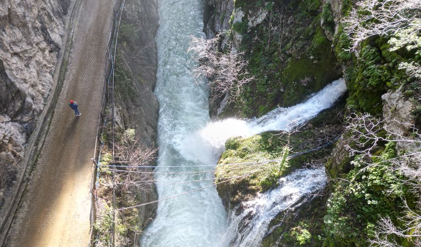 Ulukaya Kanyonu'nda ikinci şelale