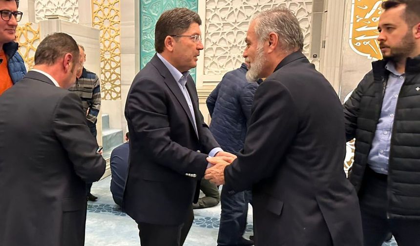 Yılmaz Tunç’tan İlk Teravihte Birlik ve Kardeşlik Mesajı