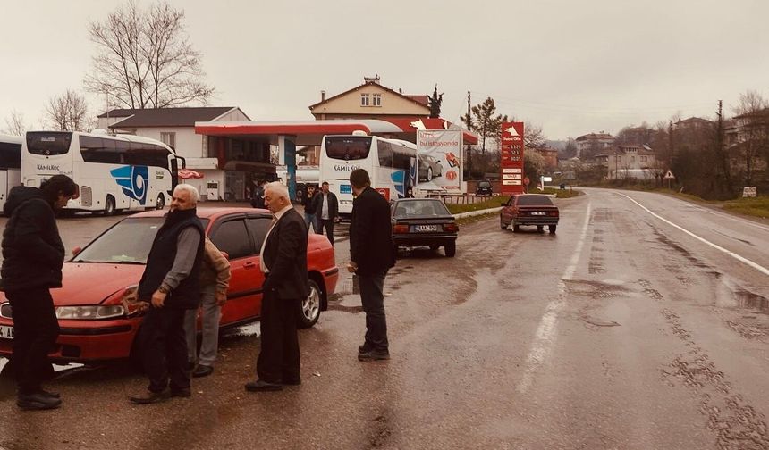Kozcağız Yolunda Hatalı Sollama Kazaya Neden Oldu