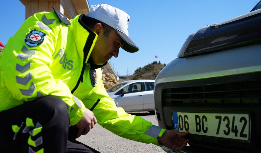 Bakan Açıkladı: APP Plakalara Kesilen Cezalar İptal