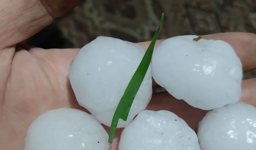 Bartın’da Ceviz Büyüklüğünde Dolu Yağdı
