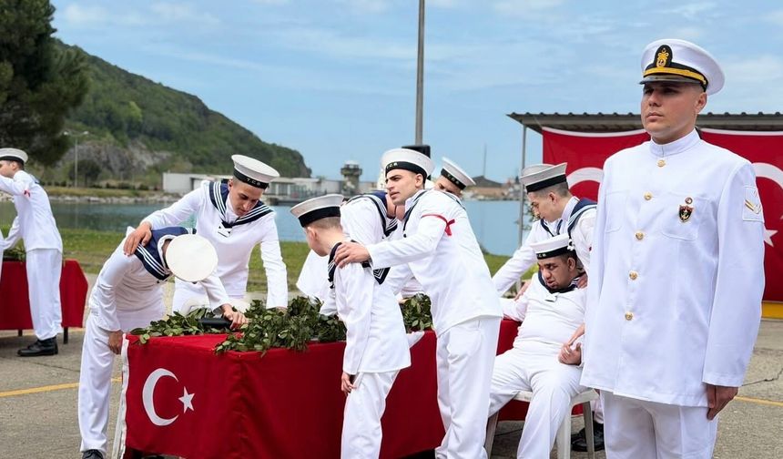 11 Özel Genç, Çakı Gibi Asker Oldu