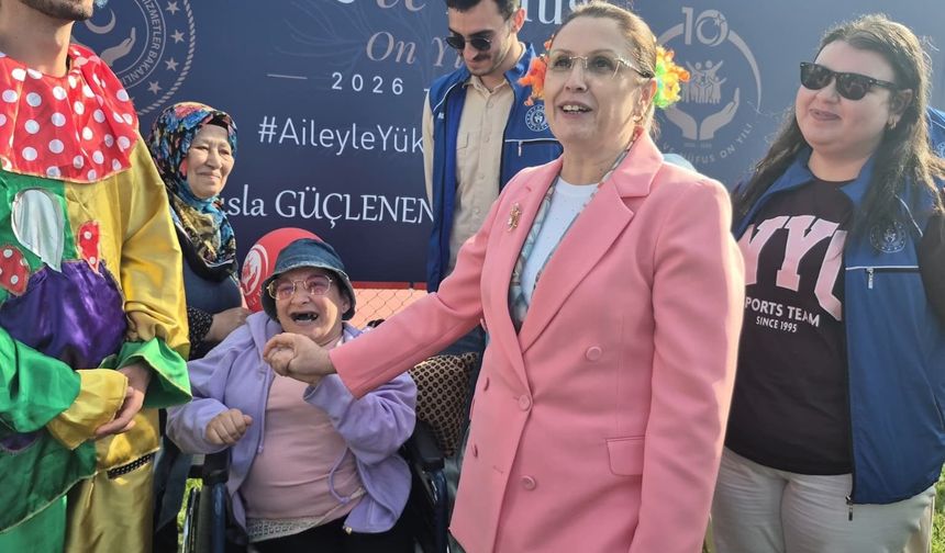 Engelli Kadının Valiye Sevgi Sözleri Duygulandırdı