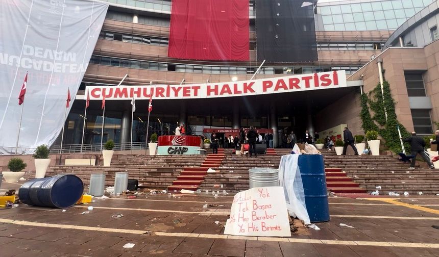 CHP Genel Merkezinde Büyük Tahribat