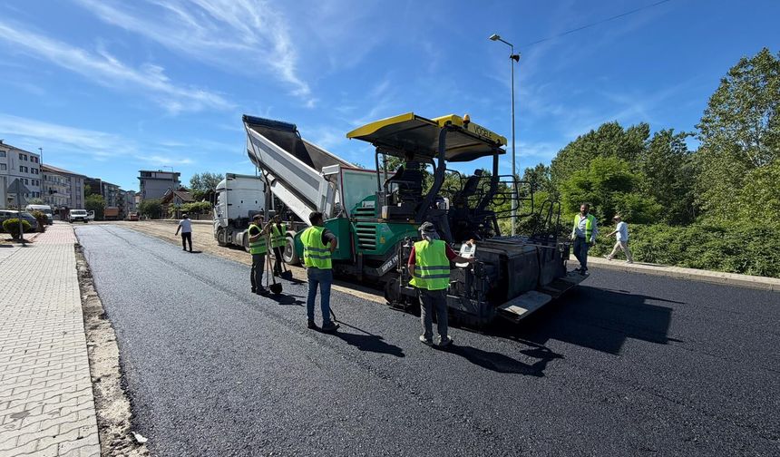 Kanlıırmak ve Tersane Caddelerinde Asfalt Mesaisi Başladı
