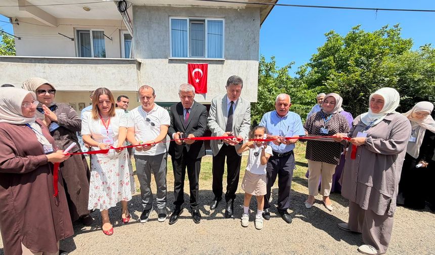Dikiş-Nakış Kursunda Mezuniyet Heyecanı Yaşandı