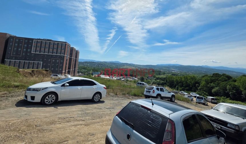 Bartın Devlet Hastanesi’nde Otopark Krizi