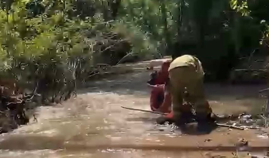 Dereye Düşen Topu Almak İsterken Akıntıya Kapıldı