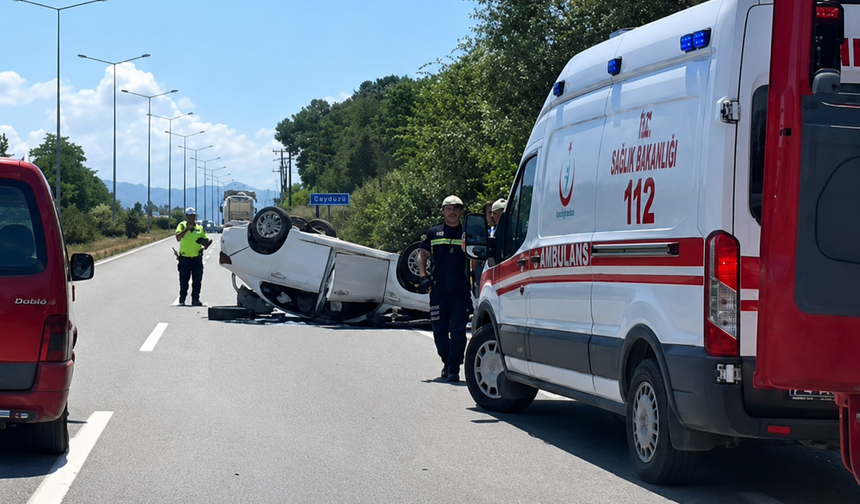Çayırlar Kavşağı'nda Feci Kaza! Otomobil Ters Döndü