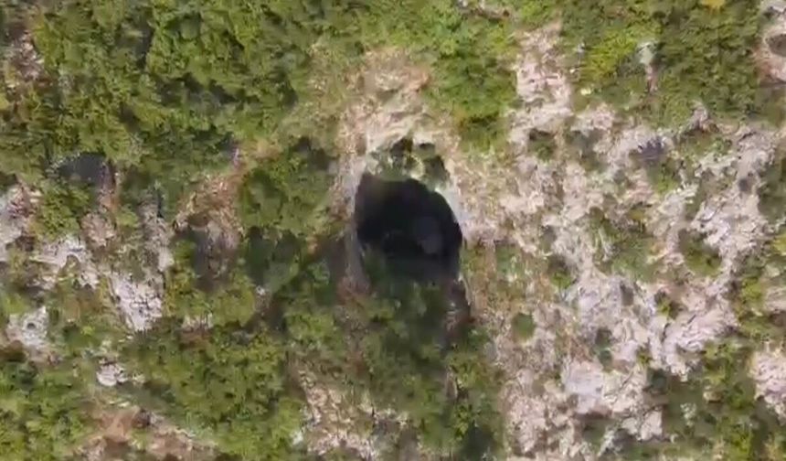 Bartın’ın 147 Metre Derinliğindeki Gizem Dronla Görüntülendi