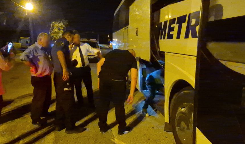 Şoför kavgası polisi alarma geçirdi, otobüste silah arandı