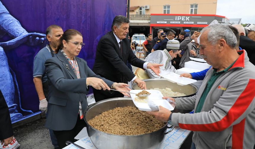 Ahilik Aşısı Kazanı Kaynadı, Esnaf Aynı Sofrada Buluştu