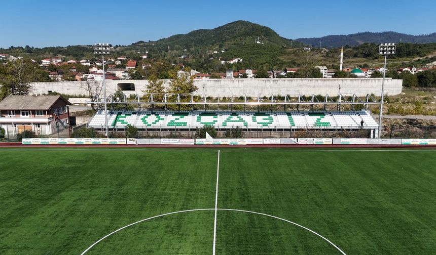 Kozcağız Stadı’na Yeni Tribün Tamamlandı